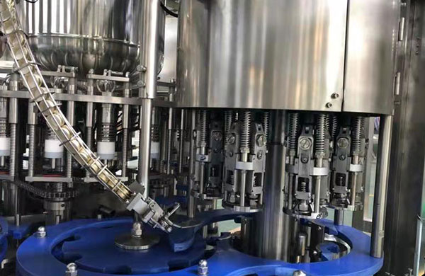 玻璃瓶果汁91视频网址入口机旋盖部分
